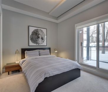 Executive 1 Bed + Den Condo In Strathcona – Just Steps From Whyte A... - Photo 6