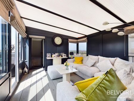 2 bedroom penthouse to rent - Photo 5