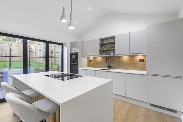 3 bedroom bungalow to rent - Photo 1