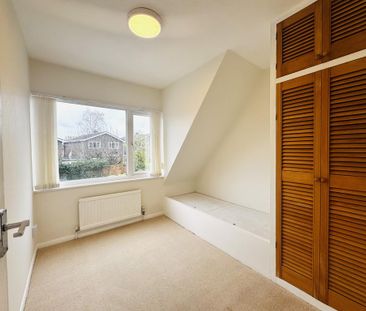 3 bedroom semi-detached house to rent - Photo 2