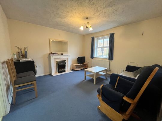 2 Bed Flat, Stapleton, BS16 - Photo 1