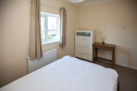 Student house on Mossley Avenue - Photo 5