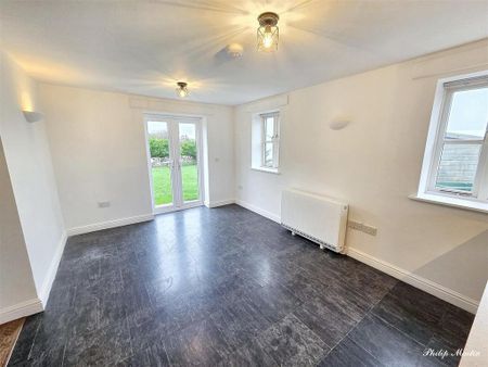2 bedroom detached house to rent - Photo 4