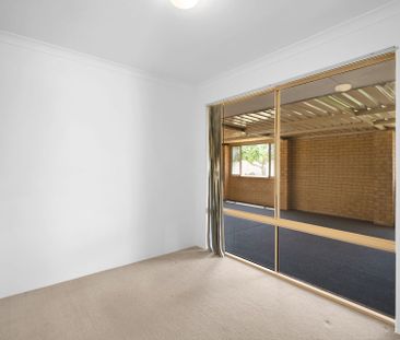 9 Lightfoot Place, Cooloongup. - Photo 4