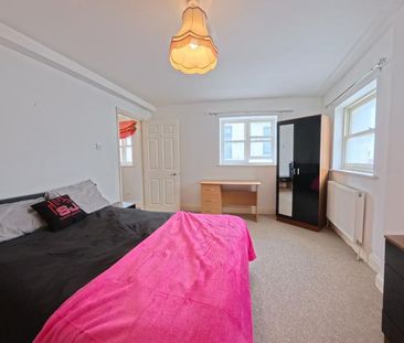 4 bedroom house to rent - Photo 3