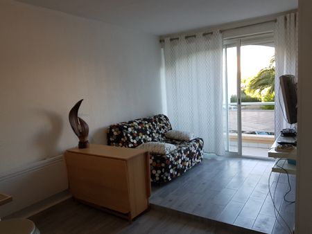 Location Appartement 2 pièces 32m² CARNON PLAGE 34280 - Photo 2