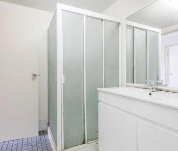 Impressive Two Bedroom Apartment For Lease In Sought After Location - Photo 4