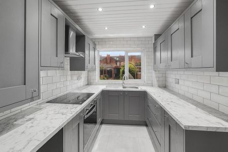 2 bedroom terraced house to rent - Photo 5