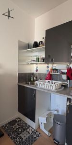 Location Appartement 1 pièce 18m² LYON 8ème - Photo 4