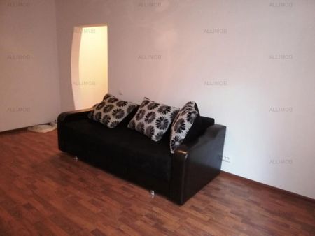 Apartament 2 camere in Ploiesti, zona ultracentrala - Fotografie 3