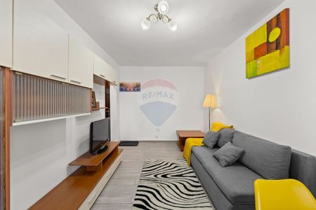 Garsoniera modernă in zona Confecții - Fotografie 2