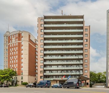 4840 Côte St-Luc Montreal | 4840 Côte St-Luc Montreal, Montreal - Photo 1