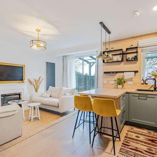 Ladysmith Road, Enfield, EN1 - Photo 1