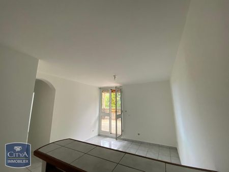 Location Appartement 2 pièces 35m² LA MONTAGNE 97417 - Photo 5