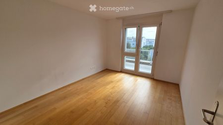 Geräumiges 6.5-Zimmer-Reiheneckhaus in ruhiger Lage in Berikon - Photo 3