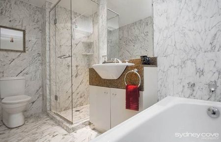 LUXURY STUDIO APARTMENT | Furnished - Photo 4