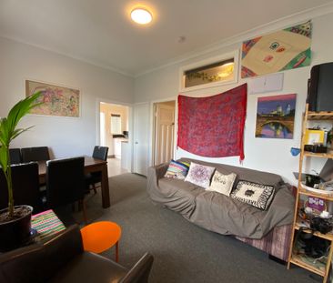 2 Bedroom, Kelburn - Photo 6