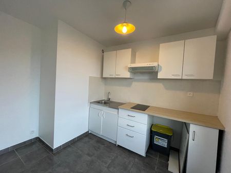 Location Appartement 2 pièces 44m² AUBENAS 07200 - Photo 5