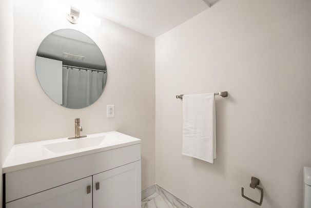 5311 Sherbrooke Ouest, Montréal, QC - Photo 1