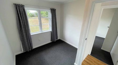 Close to town beauty - Photo 3