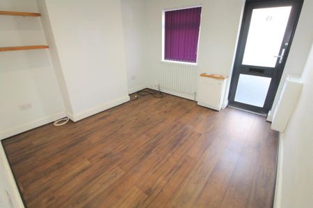2 bedroom terraced house to rent - Photo 3