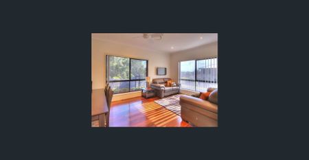 Spacious 4-Bedroom Family Home in Quite Algester Neighborhood - Photo 2