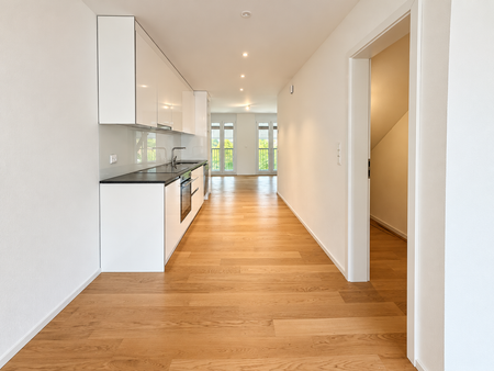Moderne 2.5-Zimmer-Maisonette im Herzen von Bözen - Foto 4