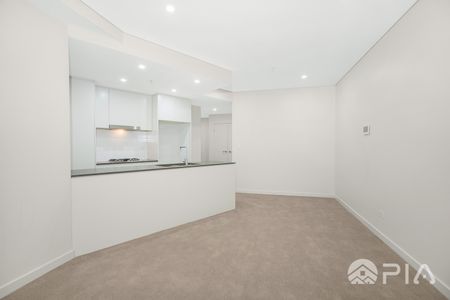 Modern 1 bedroom apartment close to amenities for lease - Photo 3