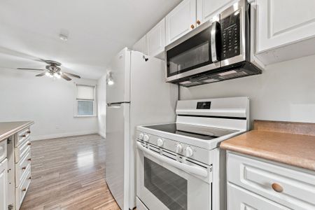 For Lease - 9 Rogers Street, Prince Edward County, Ontario - Photo 2