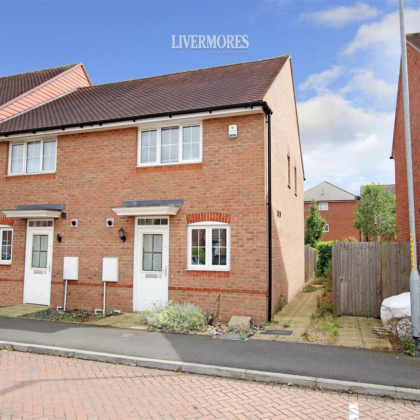 2 bedroom End Terraced to let - Photo 1