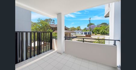 Modern Apartment | Brand-New Carpet & Paint - Photo 3