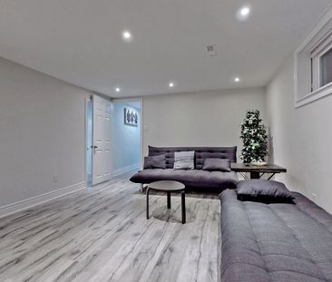 For Lease - 27 Hill Drive, Aurora, Ontario - Photo 1