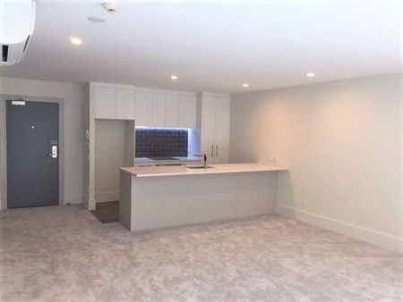 Refurbished, 1 Bedroom Apartment with secured parking! - Photo 5