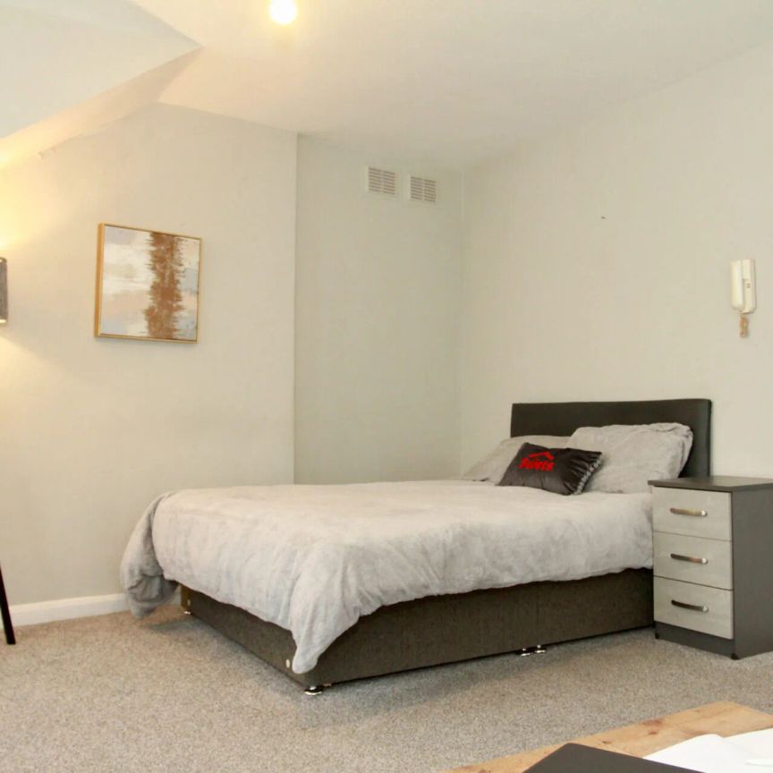 Myrtle Road (1 bed flat) - Photo 1