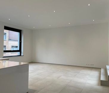 Appartement te huur - Photo 1