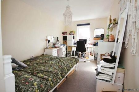 2 bedroom property to rent in Bracknell - Photo 3