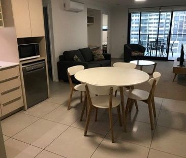 Fully Furnished City Apartment â Walk to South Bank & West End - Photo 3
