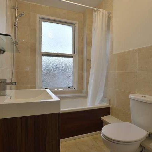 Grovehill Road, Redhill, Surrey, RH1 - Photo 1