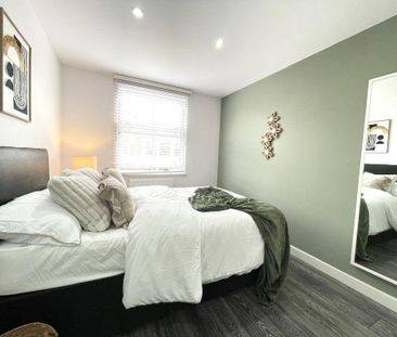 1 bedroom in a house share to rent - Photo 2