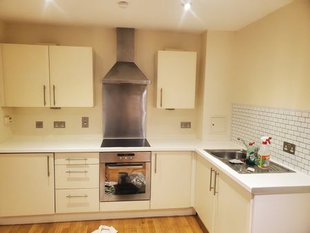 1 Bed Flat, Broughton House, S1 - Photo 3