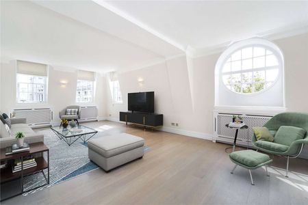 A beautifully presented family apartment providing excellent entertainment space. - Photo 3