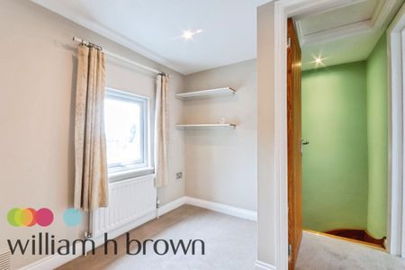 The Street - Photo 3