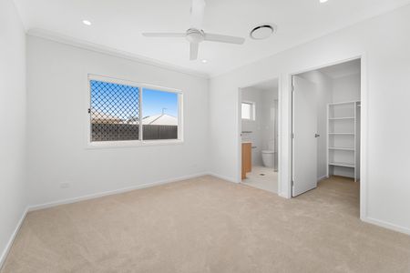 40 Checkerbloom Street, Caboolture QLD 4510 - House For Rent | Domain - Photo 4