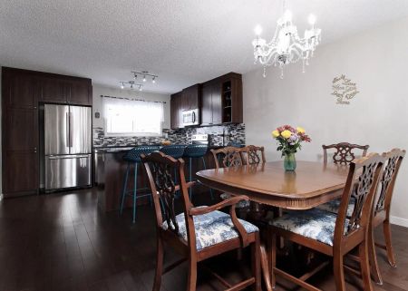 286 Legacy Village SE, Calgary - N/A — 3 Bedroom - Photo 2
