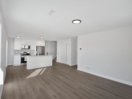 For Lease - 701 Glenroy Gilbert Drive Unit# #11, Barrhaven, Ontario - Photo 2