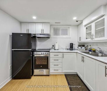 For Lease - 97 John Street Unit# 2, Bradford West Gwillimbury, Ontario - Photo 1
