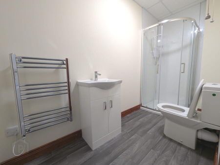 36a Railway Road, Coleraine, BT52 1PE - Photo 2
