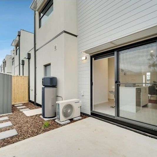 Wyndham Vale - Photo 1