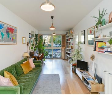 2 Bed Maisonette, Saw Mill Way, N16 - Photo 2