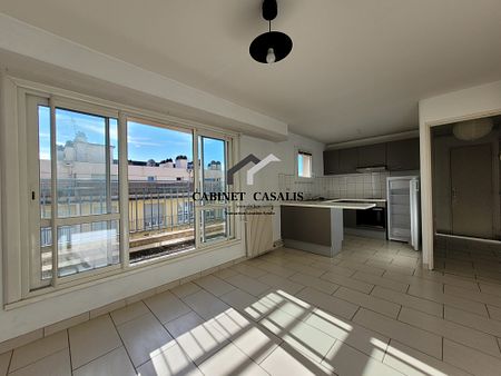 Appartement à louer, 1 pièce - Pau 64000 - Photo 3